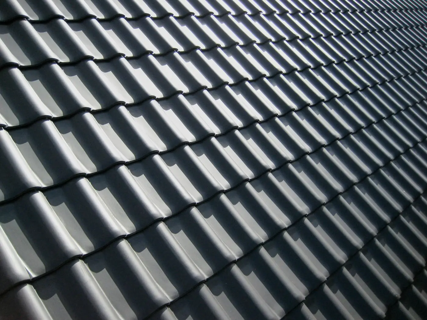 Interlocking concrete tiles